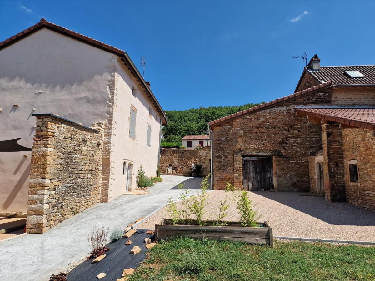 Le Clos Des Pierres Rouges Burgy Экстерьер фото